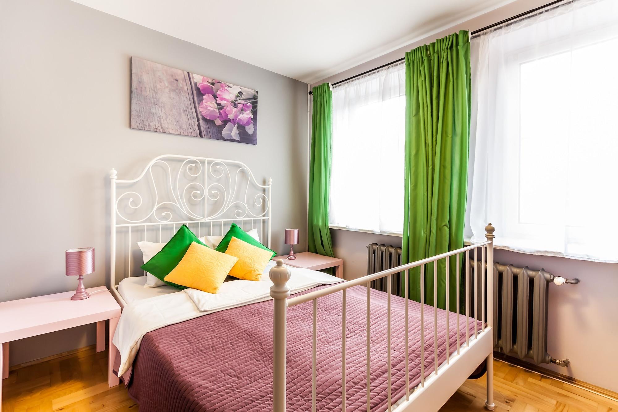 The Secret Garden Hostel Krasków Εξωτερικό φωτογραφία